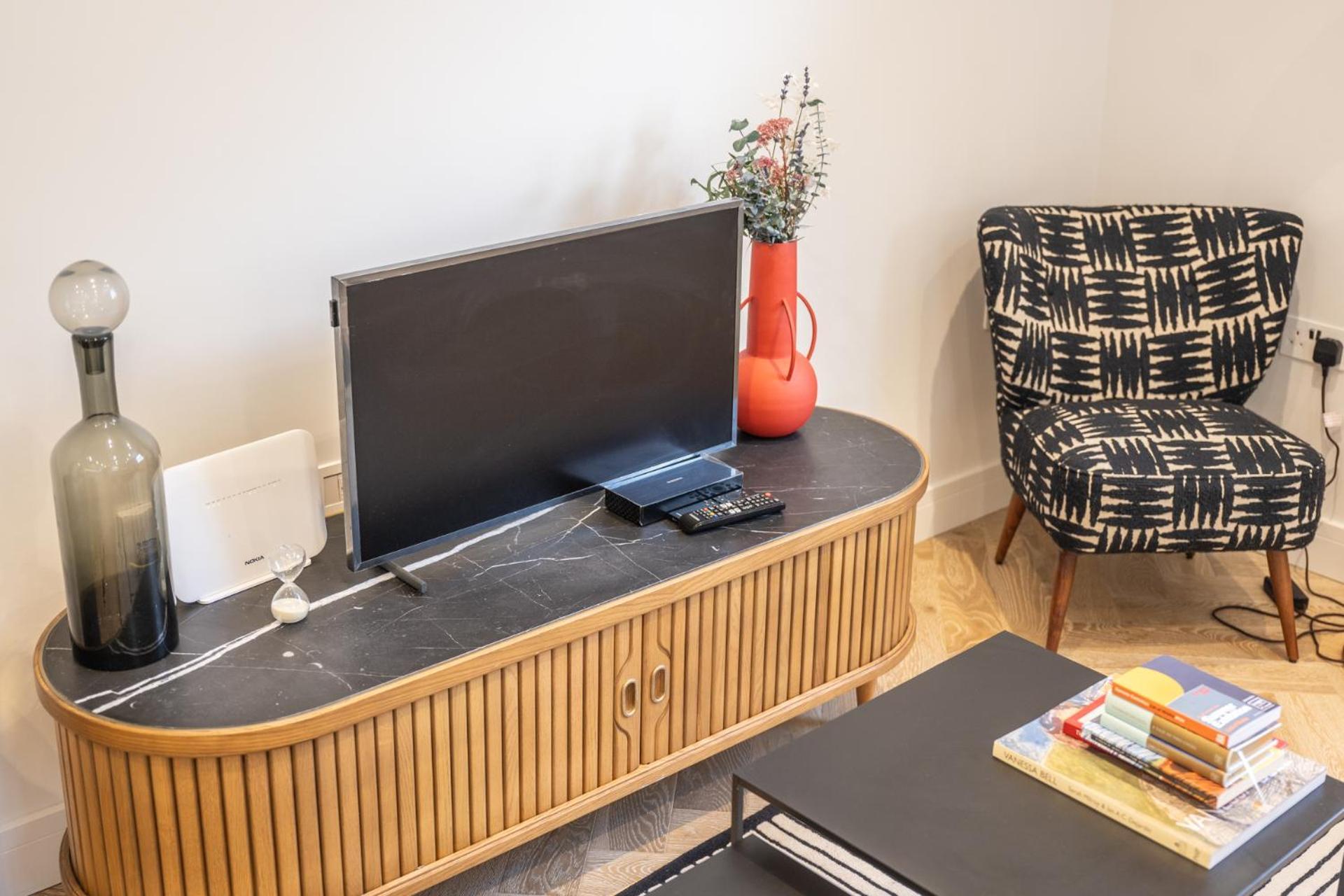 Modern, Stylish Newly Refurbished 2Nd Floor Apartment In Fitzrovia Лондон Экстерьер фото