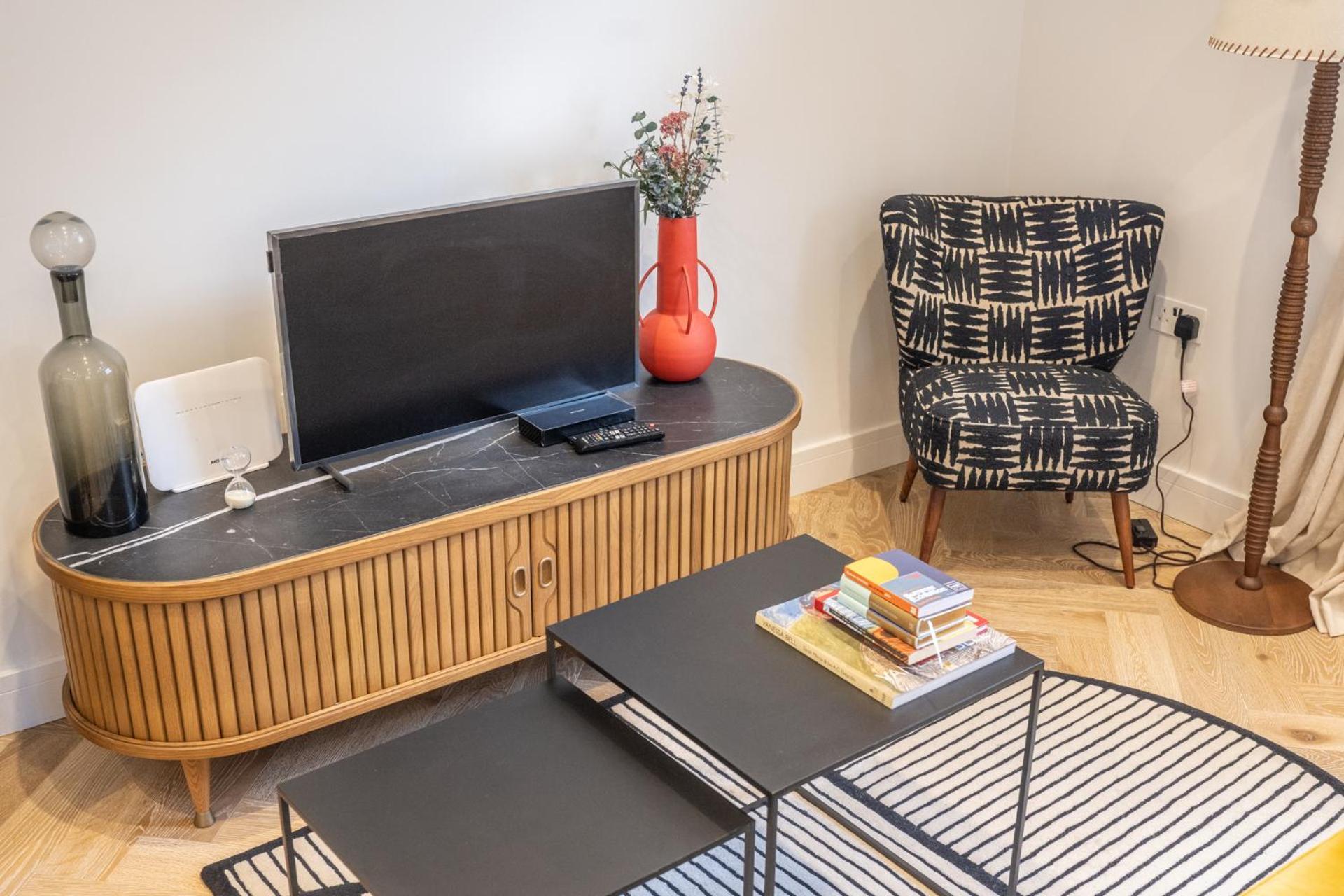 Modern, Stylish Newly Refurbished 2Nd Floor Apartment In Fitzrovia Лондон Экстерьер фото